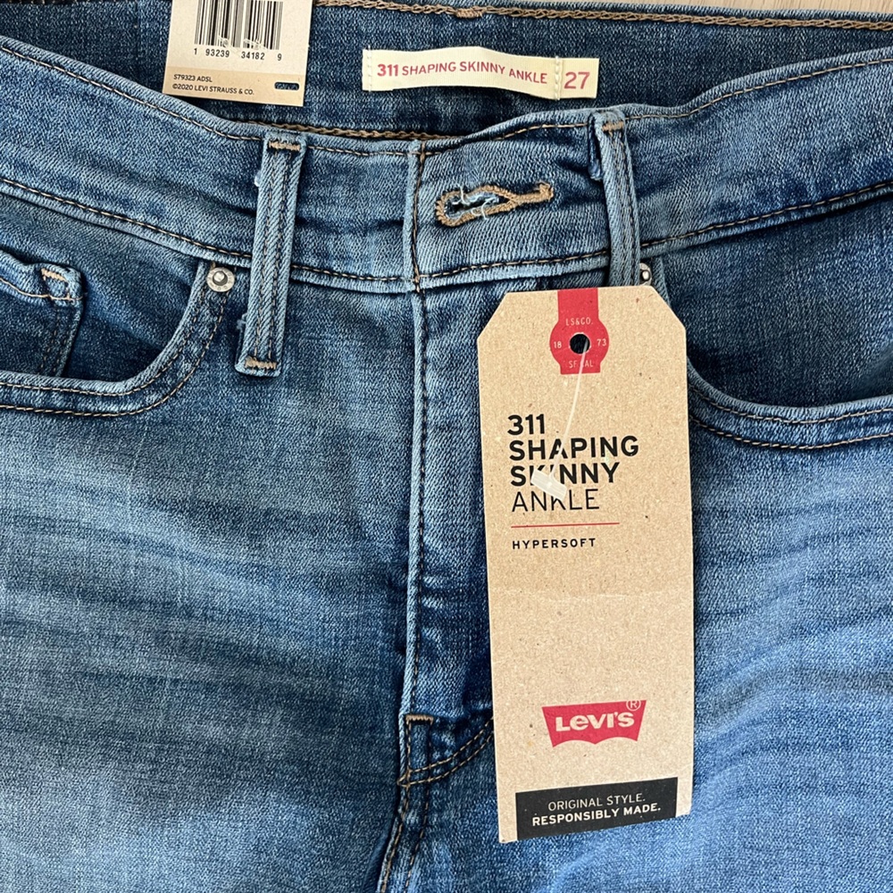 Levi’s 311 shaping skinny ankle